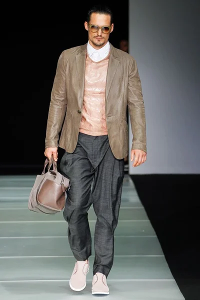 Look 35